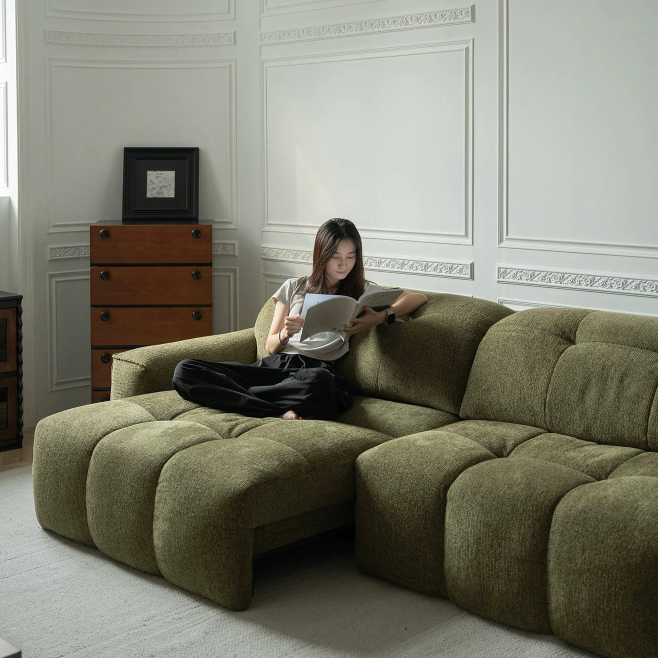 Nara Extendable Sofa